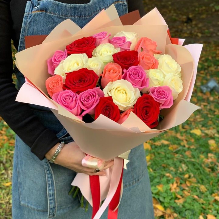 25 роз "Карусель" в Подольске