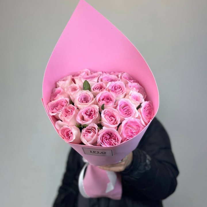 25 нежных роз в Подольске