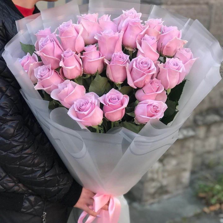 25 высоких розовых роз в Подольске