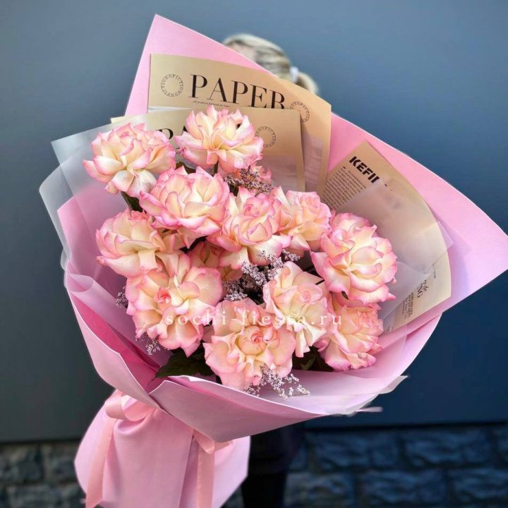 15 французских роз "Джумилия" в Подольске