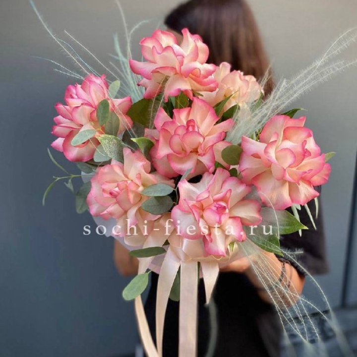 9 Французских роз Джумилия в боксе в Подольске