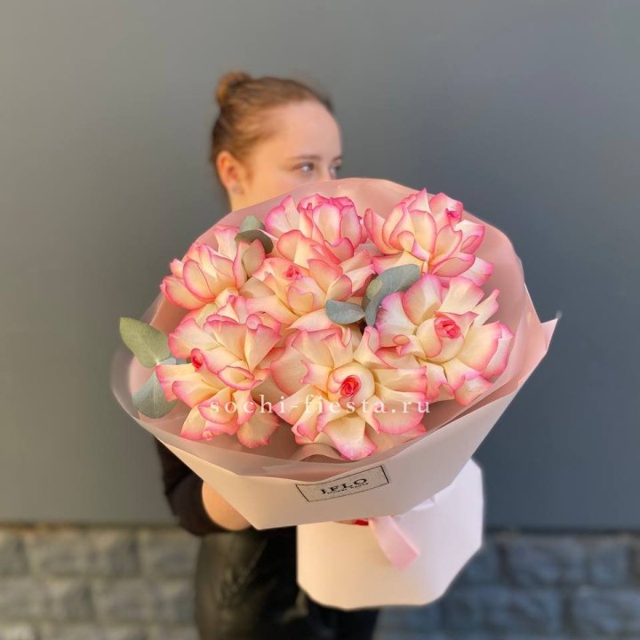 7 французских роз Джумилия в Подольске