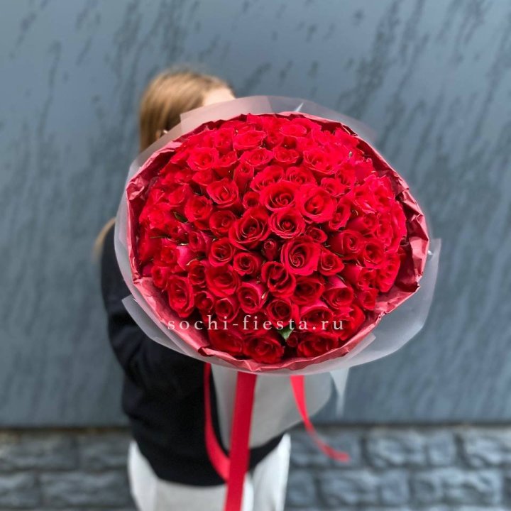 101  красная кенийская роза  в Подольске