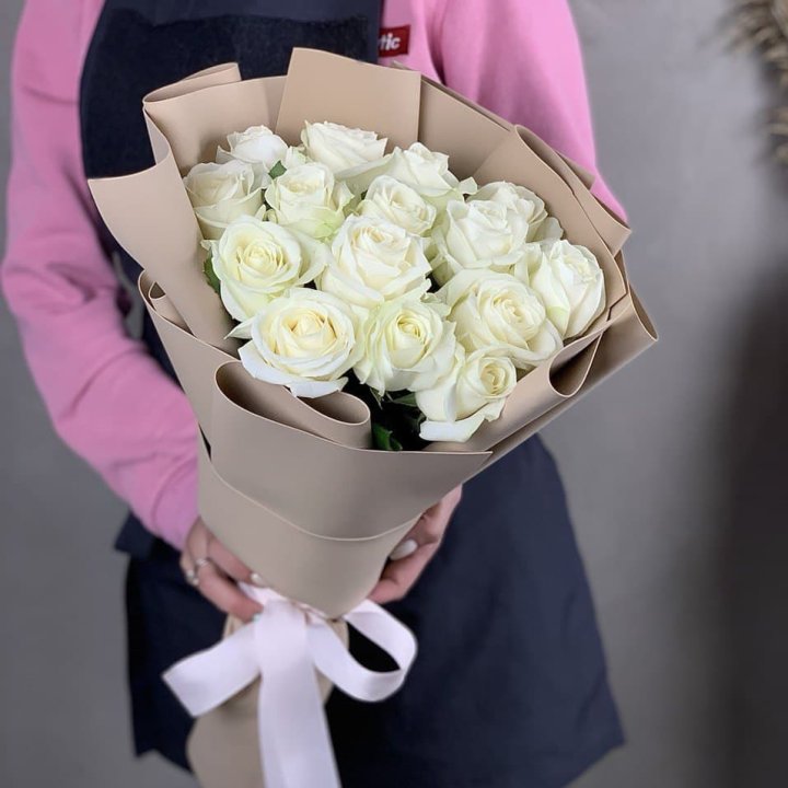15 белых роз миракли в Подольске