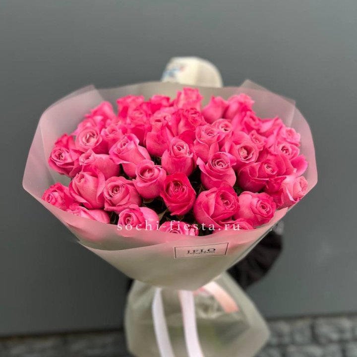 Роза малиновая в Подольске