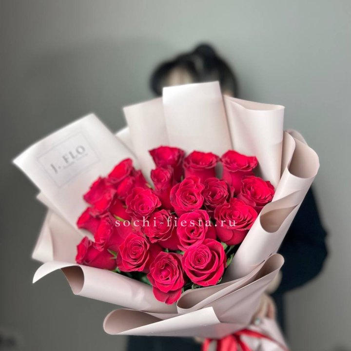 21 красная роза  в Подольске