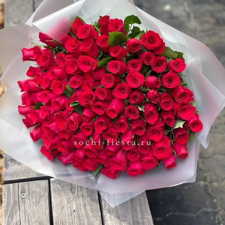 101 красная роза Лолита в Подольске