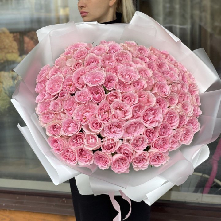 101 нежно-розовая роза в Подольске