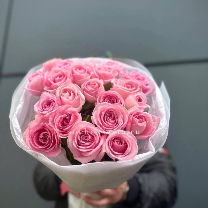 21 Розовая роза в белом в Подольске