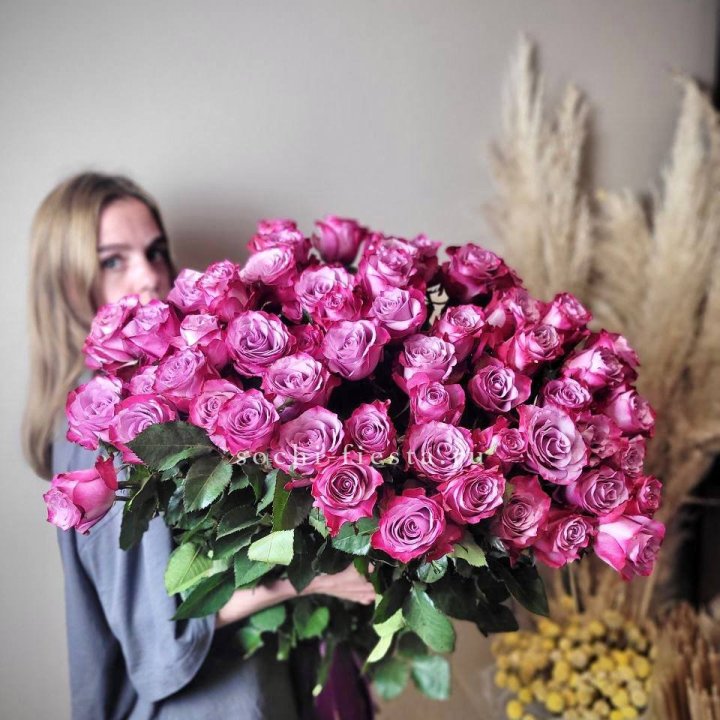 Охапка высоких роз Деп перпел в Подольске