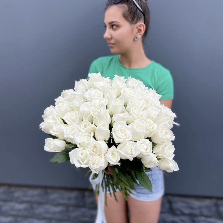 51 белая роза в Подольске
