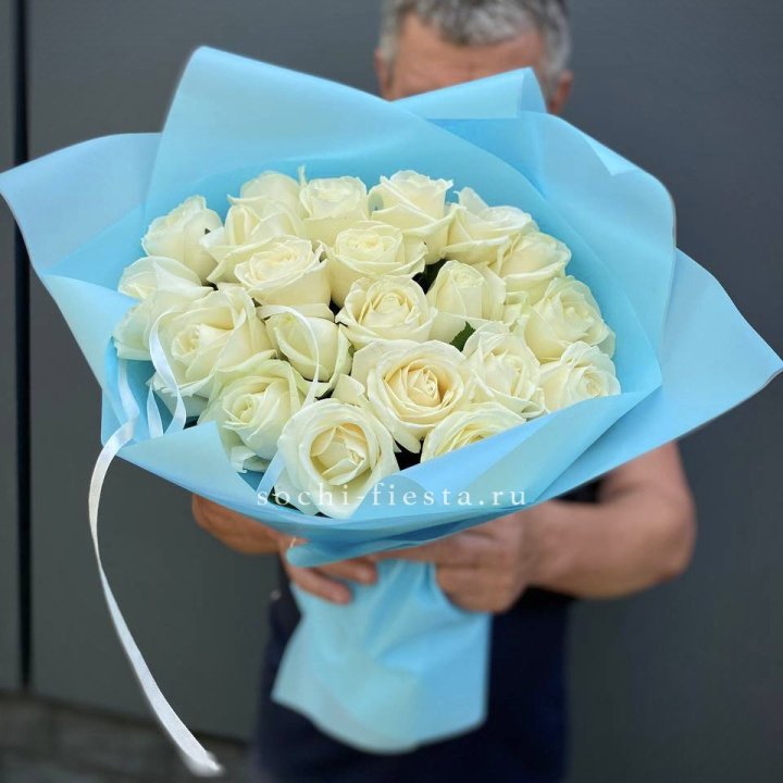 21 белая роза в Подольске