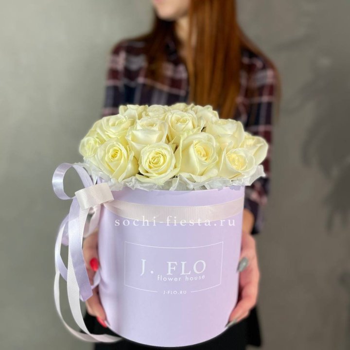 25 роз в цилиндре  в Подольске