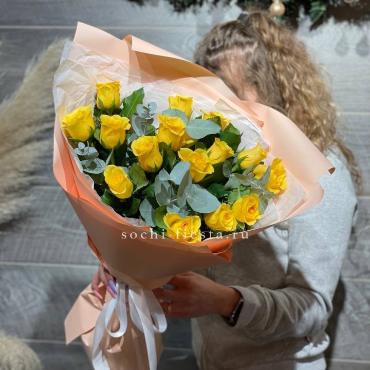 15 желтых роз в Подольске