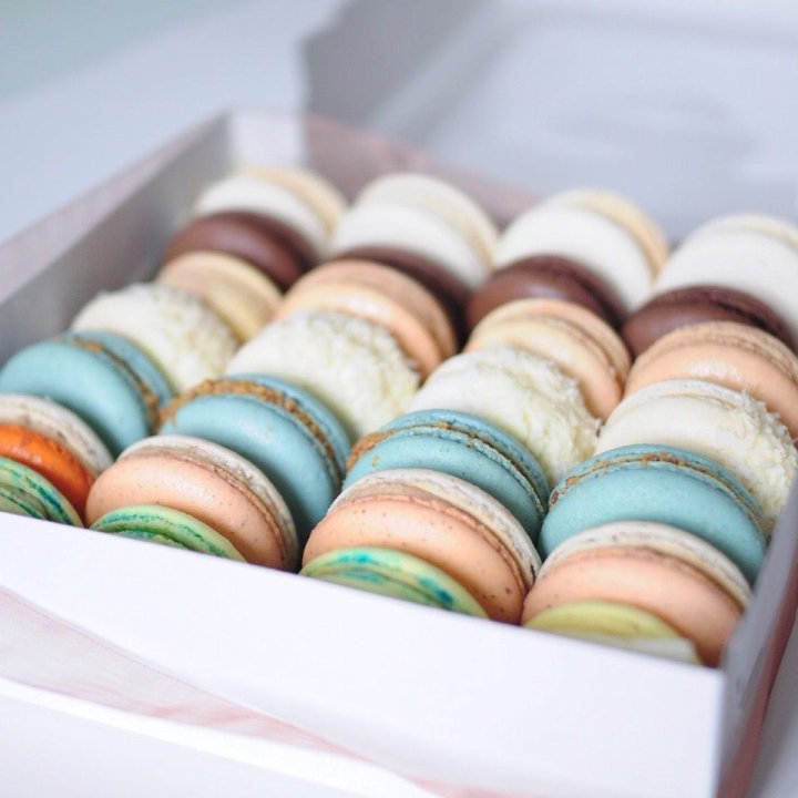 Коробка макаронс 25 шт. в Подольске