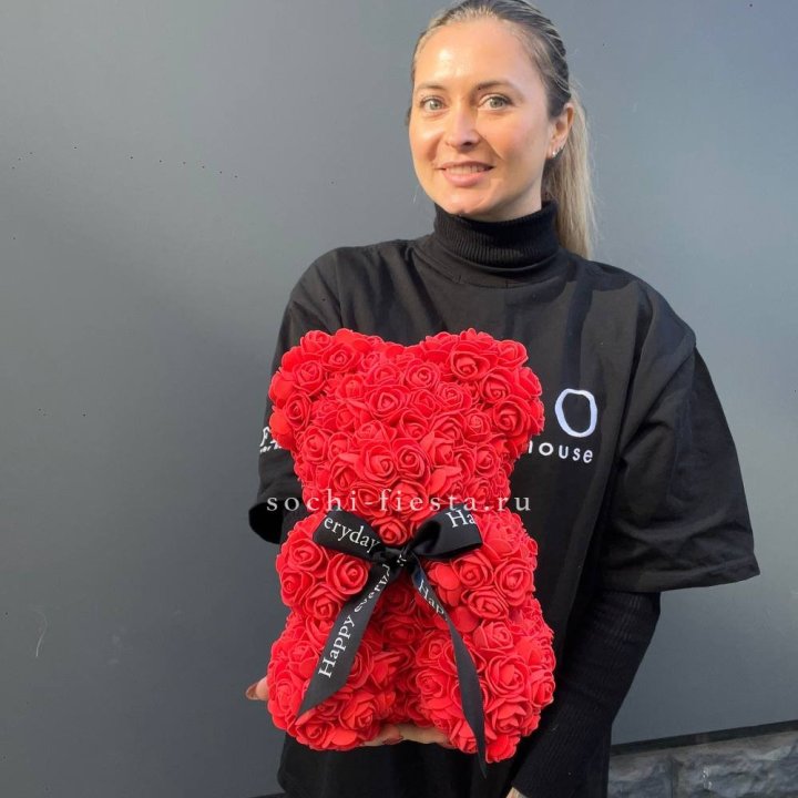 Медведь из роз красный в Подольске