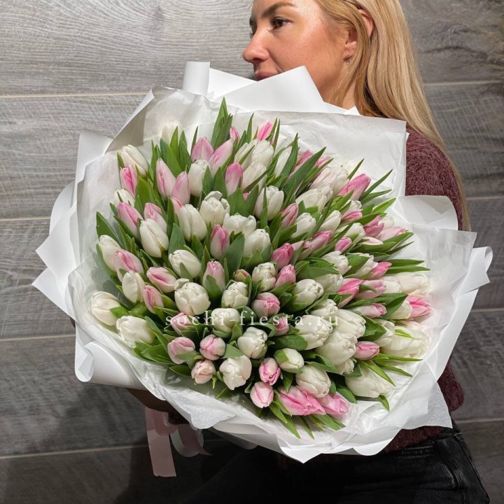 101 тюльпан нежный микс в Подольске