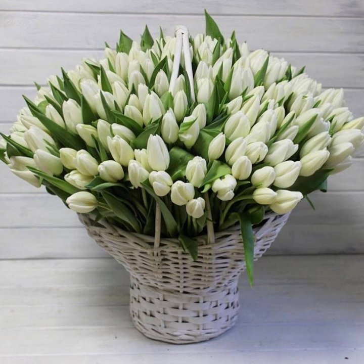 Корзина из 151 тюльпана в Подольске