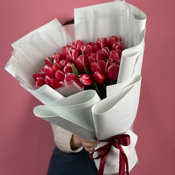 Букет красных тюльпанов в Подольске